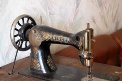 šicí stroj singer