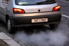 Kouřící peugeot