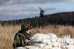 Vojenští policisté cvičili v prosinci 2006 v Jincích před odjezdem do irácké Basry