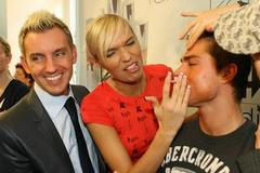 Kája Pavlíček s Hankou Mašlíkovou líčí plyšáka