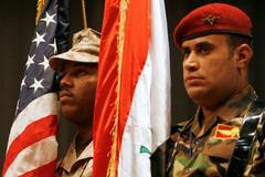 Americký a irácký voják