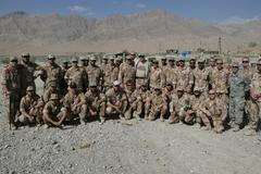 Premiér Mirek Topolánek utajeně navštívil české vojáky v Afghánistánu