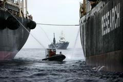 Loď Greenpeace proti velrybaření