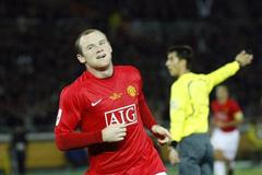LDU Quito - Manchester: Rooney