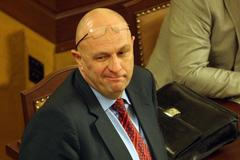 Hlasování o poplatcích-Julínek