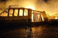 Požár levého křídla Průmyslového paláce