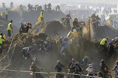 Šílení motorkáři