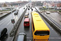 Autobusy na D1 mezi Brnem a Prahou