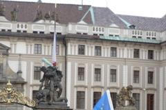 Defenestrace Václava Klause na Hradčanském náměstí