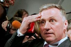 Mirek Topolánek těsně po pádu vlády