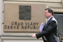 Jednání vlády o demisi: Alexandr Vondra