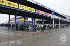 Sparťané nakupují lístky na derby