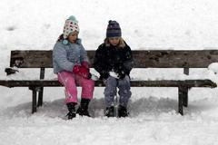 Děti, dětství, školačky, školáci, týrání, dětský domov, ústavní péče