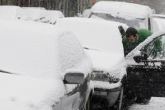 Sníh komplikuje dopravu