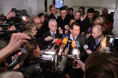 Sociální demokraté svrhli vládu