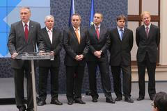 Topolánkův tým na boj proti krizi - NERV