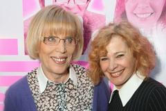 TK k filmu Líbáš jako Bůh - Marie Poledňáková, Kamila Magálová