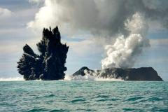 Erupce podmořské sopky