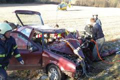 Srážka auta s autobusem