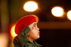 Chlapec před Miraflores