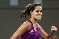 Ana Ivanovičová v prvním kole turnaje v Brisbane, kde na ní nestačila Češka Petra kvitová.