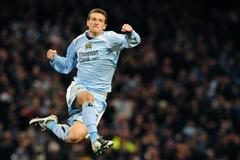 Elano z ManCity slaví