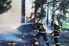 Požár neobydlené budovy v Hradci Králové