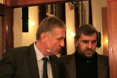 Sněm ODS v Liberci: Topolánek a poslanec Hasil