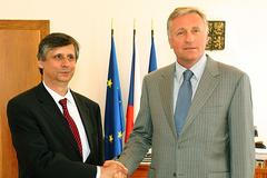 Jan Fischer jedná o nové vladě