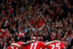 Emmanuel Adebayor Robin Van Persie Emmanuel Eboue Arsenal Porto