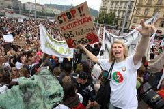 Maturitní protest: Vy ji taky nemáte, křičí studenti