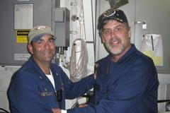 Kapitán Phillips po osvobození z pirátského zajetí