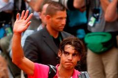 Rafael Nadal při první porážce na Roland Garros