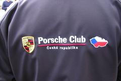 Sraz Porsche Clubu ČR v Uhřicích