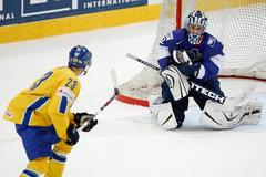 Gól Linuse Omarka (2009)