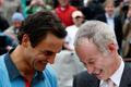 John Mc Enroe vtipkuje s Federerem