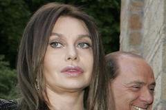 Itálie Berlusconi Lariová