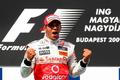 Lewis Hamilton se raduje