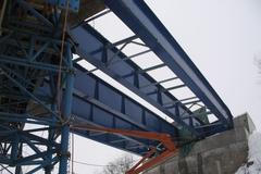 Stavba mostu ve Studénce