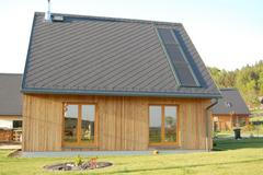 Dům se solárními panely