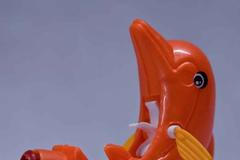 Nebezpečná dětská píšťalka