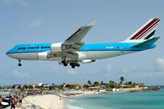 Letiště Princezny Juliany, ostrov Svatý Martin, Karibské moře