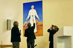 Jan Pavel 2. na plátně