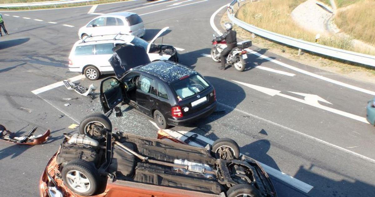 Při dopravních nehodách letos v Česku zatím zemřelo 427 lidí, nejméně od roku 1961