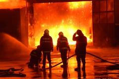 Požár táborské autodílny