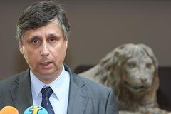 Sněmovna v úterý 15.září