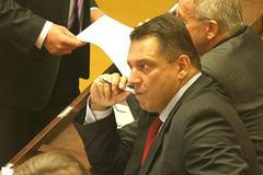 Sněmovna v úterý 15.září