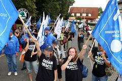 pohřeb Alcoa Fujikura