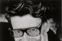 návrhář Yves Saint Laurent