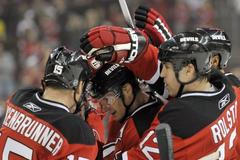 Patrik Eliáš oslavuje branku